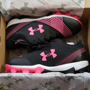 Under Armour size 3Y pink and black girls cleats